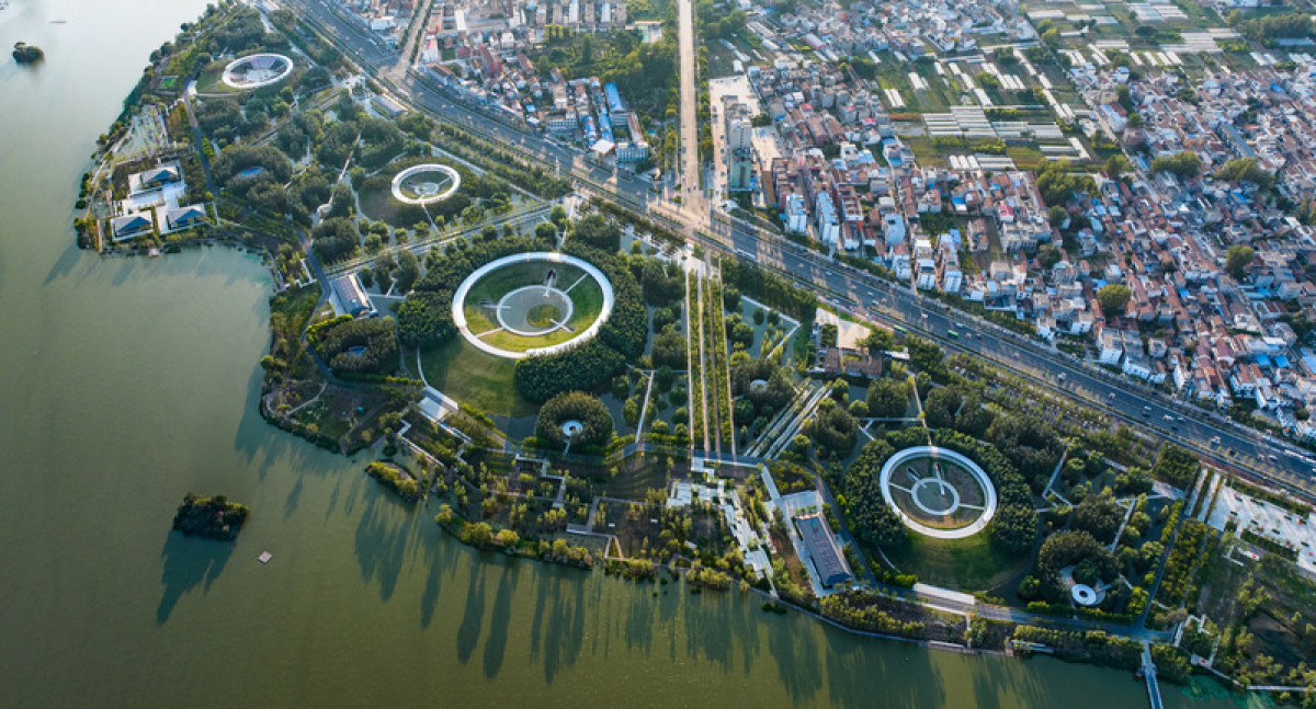 Sponge Synergy – The Huaiyang Fuxi Cultural Park by Turenscape Photo credit: Turenscape